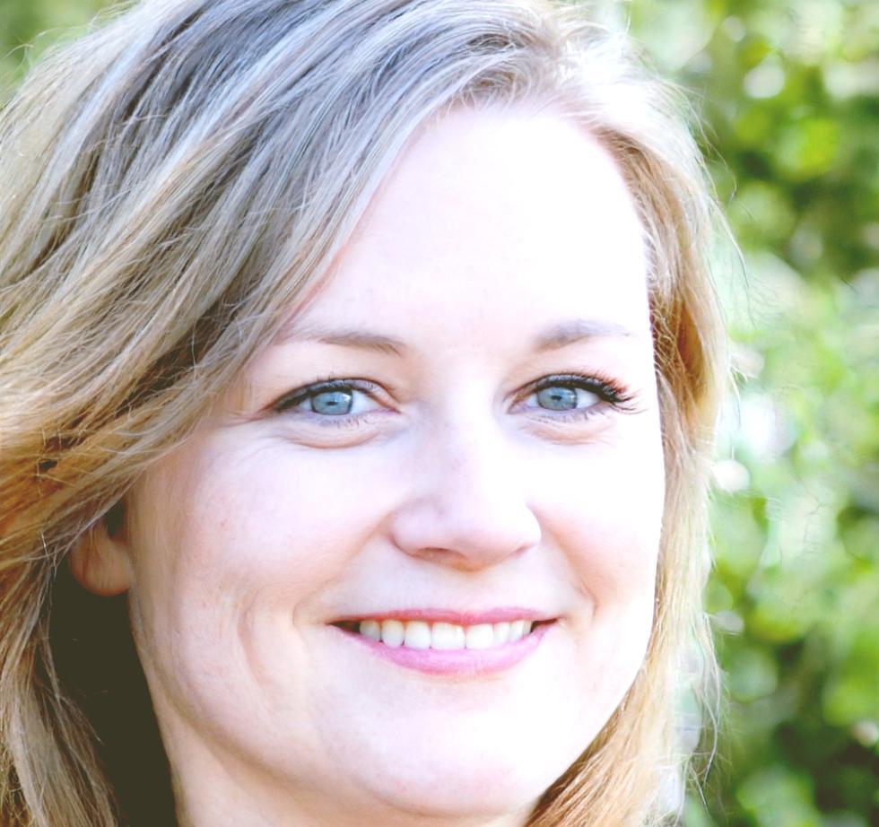 Porträt von Finanzexpertin Sabine Kremser
